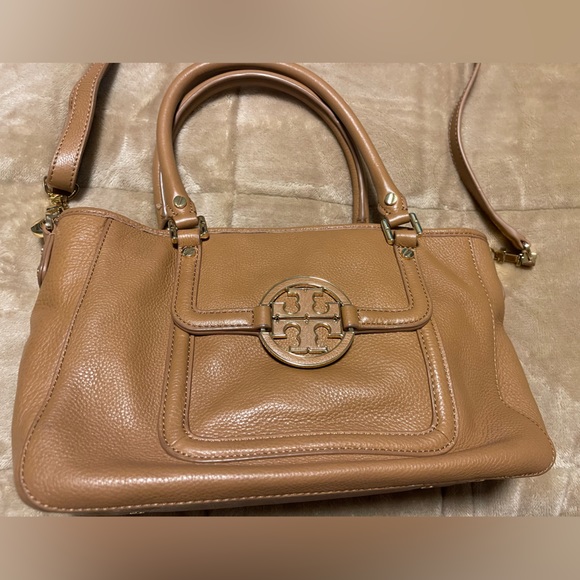 Tory Burch Amanda Satchel Purse
Brown Tan Leather Gold - Picture 5 of 7